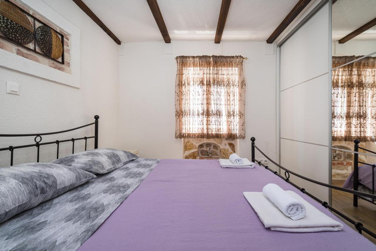 Villa Stone House Ražanac Esterno foto