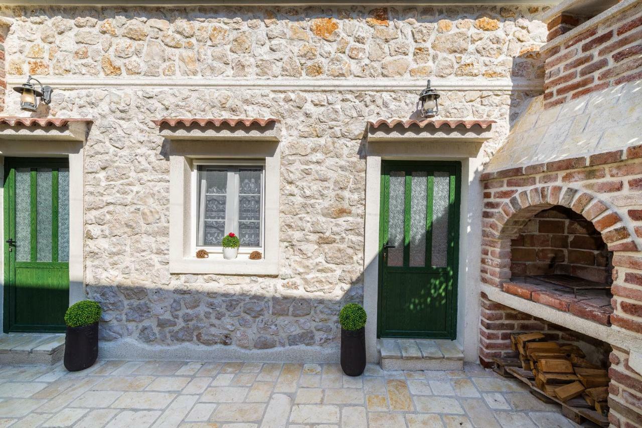 Villa Stone House Ražanac Esterno foto