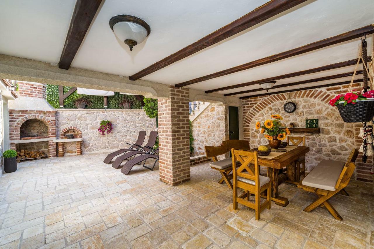 Villa Stone House Ražanac Esterno foto