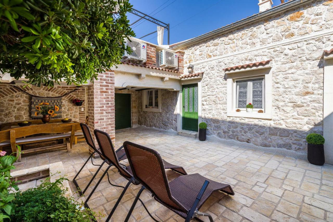 Villa Stone House Ražanac Esterno foto
